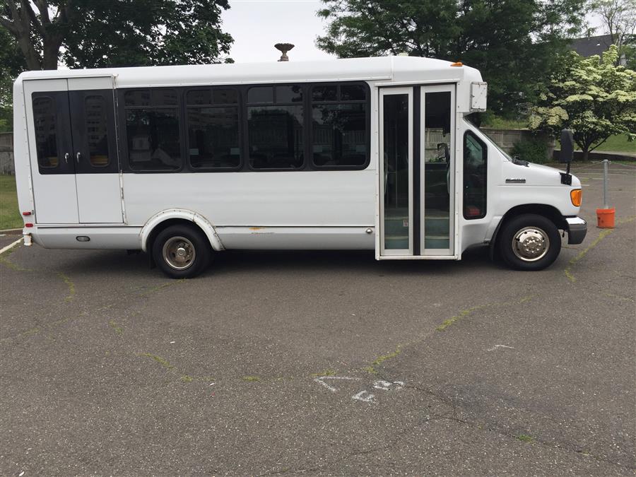 2007 Ford Econoline Commercial Cutaway Shuttle Bus, available for sale in Bridgeport, Connecticut | CT Auto. Bridgeport, Connecticut