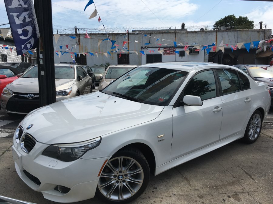 The 2009 BMW 5-Series 528xi photos