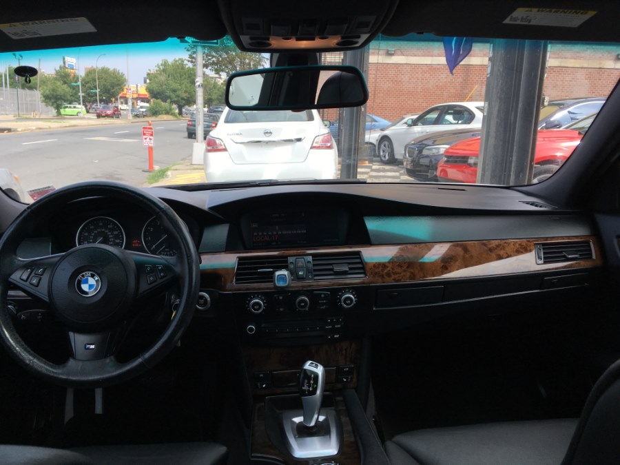 2009 BMW 5-Series 528xi photo