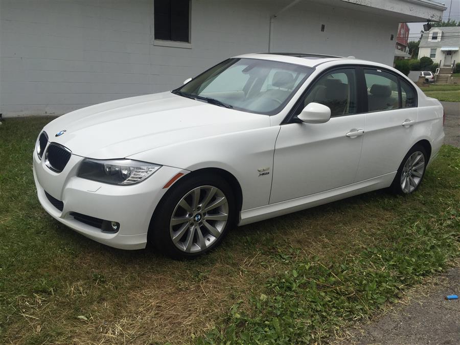 2011 BMW 3 Series 4dr Sdn 335i xDrive AWD SULEV, available for sale in Bridgeport, Connecticut | CT Auto. Bridgeport, Connecticut