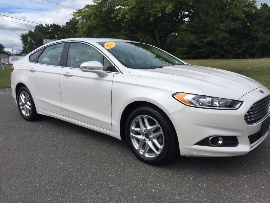 2013 Ford Fusion 4dr Sdn SE FWD, available for sale in Agawam, Massachusetts | Malkoon Motors. Agawam, Massachusetts