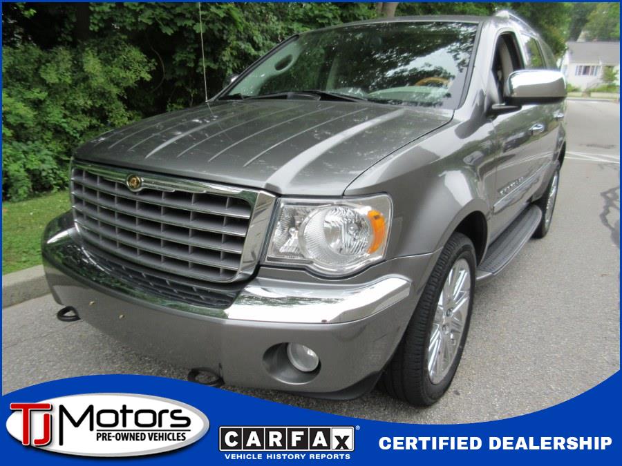 2007 Chrysler Aspen 4WD 4dr Limited HEMI, available for sale in New London, Connecticut | TJ Motors. New London, Connecticut