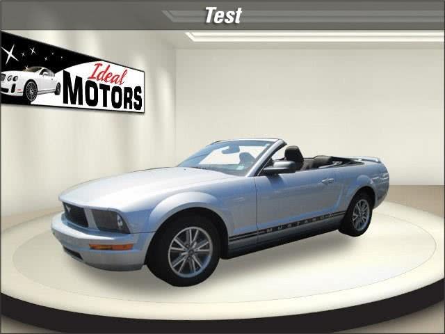 2005 Ford Mustang 2dr Conv Deluxe