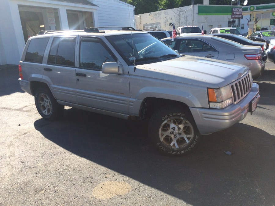 1997 Jeep Grand Cherokee 4dr Limited 4WD, available for sale in Worcester, Massachusetts | Rally Motor Sports. Worcester, Massachusetts
