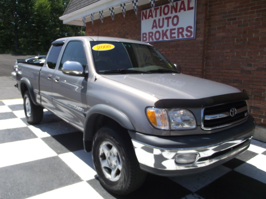 2000 Toyota Tundra Access Cab V8 Auto SR5 4WD, available for sale in Waterbury, Connecticut | National Auto Brokers, Inc.. Waterbury, Connecticut