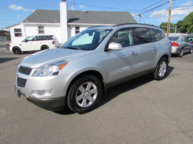 2011 Chevrolet Traverse AWD 4dr LT w/2LT, available for sale in Milford, Connecticut | Chip's Auto Sales Inc. Milford, Connecticut