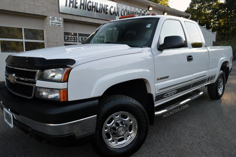 2007 Chevrolet Silverado 2500HD Classic 4WD Ext Cab LT, available for sale in Waterbury, Connecticut | Highline Car Connection. Waterbury, Connecticut