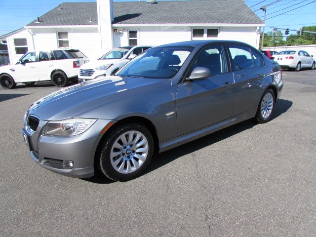 2009 BMW 3 Series 4dr Sdn 328i xDrive AWD, available for sale in Milford, Connecticut | Chip's Auto Sales Inc. Milford, Connecticut