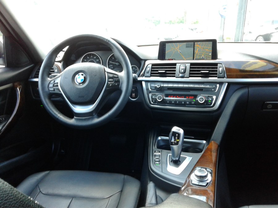 The 2013 BMW MDX 328i xDrive