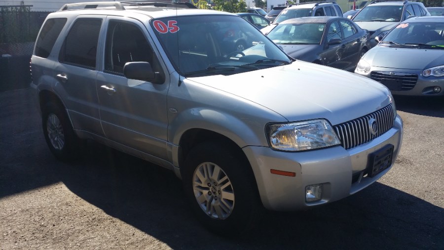 2005 Mercury Mariner 4dr 103" WB Premier, available for sale in Stratford, Connecticut | Mike's Motors LLC. Stratford, Connecticut