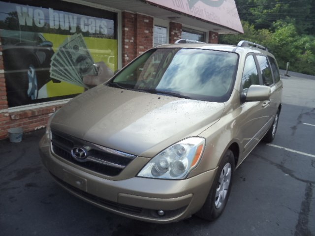2007 Hyundai Entourage 4dr Wgn GLS, available for sale in Naugatuck, Connecticut | Riverside Motorcars, LLC. Naugatuck, Connecticut