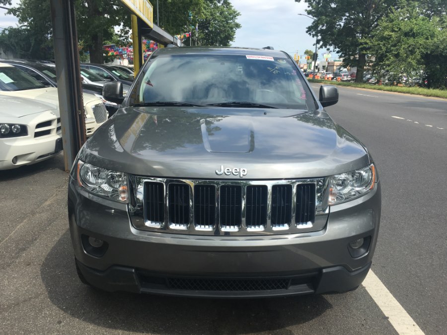 2011 Jeep Grand Cherokee 4WD 4dr Laredo, available for sale in Rosedale, New York | Sunrise Auto Sales. Rosedale, New York