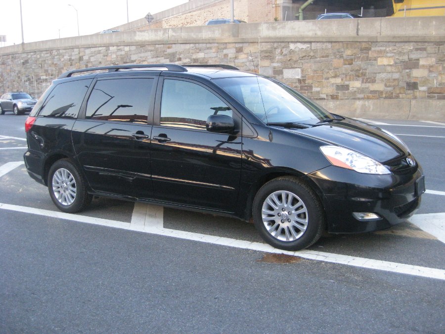 2009 Toyota Sienna XLE, available for sale in Brooklyn, New York | NY Auto Auction. Brooklyn, New York