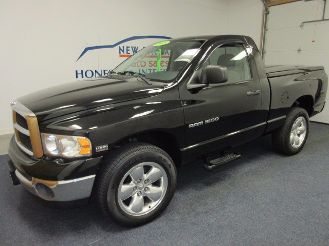 2005 Dodge Ram 1500 2dr Reg Cab 120.5" WB 4WD ST, available for sale in Plainville, Connecticut | New England Auto Sales LLC. Plainville, Connecticut