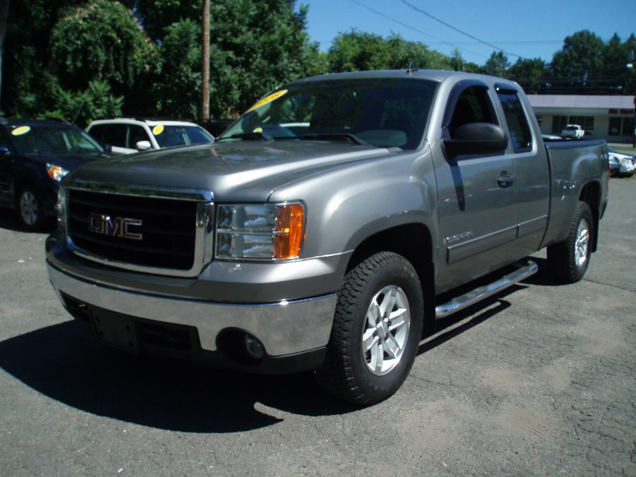 2008 GMC Sierra 1500 4WD Ext Cab 143.5" SLE1, available for sale in Manchester, Connecticut | Vernon Auto Sale & Service. Manchester, Connecticut
