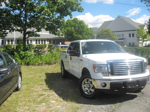 2012 Ford F-150 4WD SuperCrew 145" XLT, available for sale in Ridgefield, Connecticut | Marty Motors Inc. Ridgefield, Connecticut