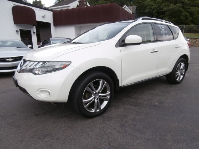 2009 Nissan Murano AWD 4dr LE, available for sale in Waterbury, Connecticut | Jim Juliani Motors. Waterbury, Connecticut