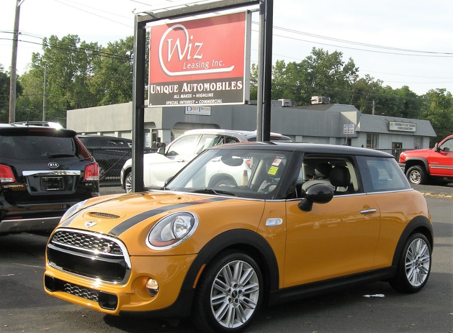 2014 MINI Cooper Hardtop 2dr Cpe S, available for sale in Stratford, Connecticut | Wiz Leasing Inc. Stratford, Connecticut