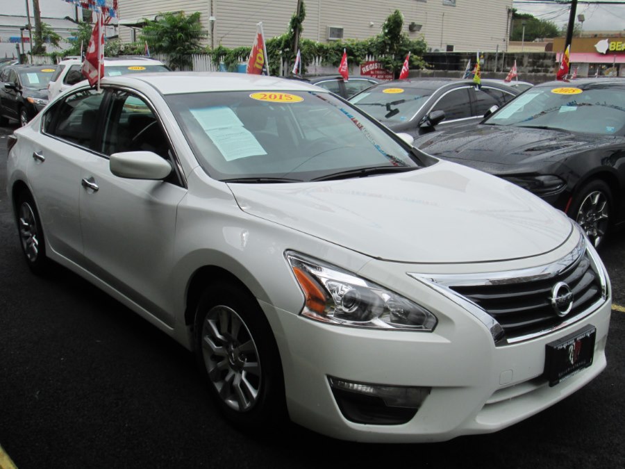 2015 Nissan Altima 4dr Sdn I4 2.5 S, available for sale in Middle Village, New York | Road Masters II INC. Middle Village, New York