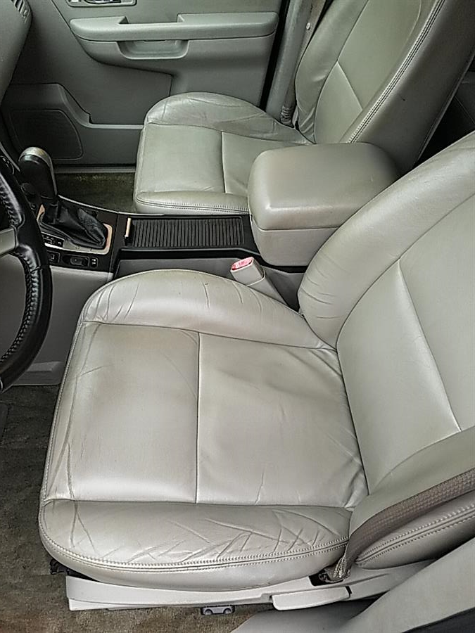 Used Suzuki XL7 AWD 4dr Limited w/3rd Row, Nav 2008 | Ultimate Auto Sales. Hicksville, New York Used Suzuki XL7 AWD 4dr Limited w/3rd Row, Nav 2008 | Ultimate Auto Sales. Hicksville, New York