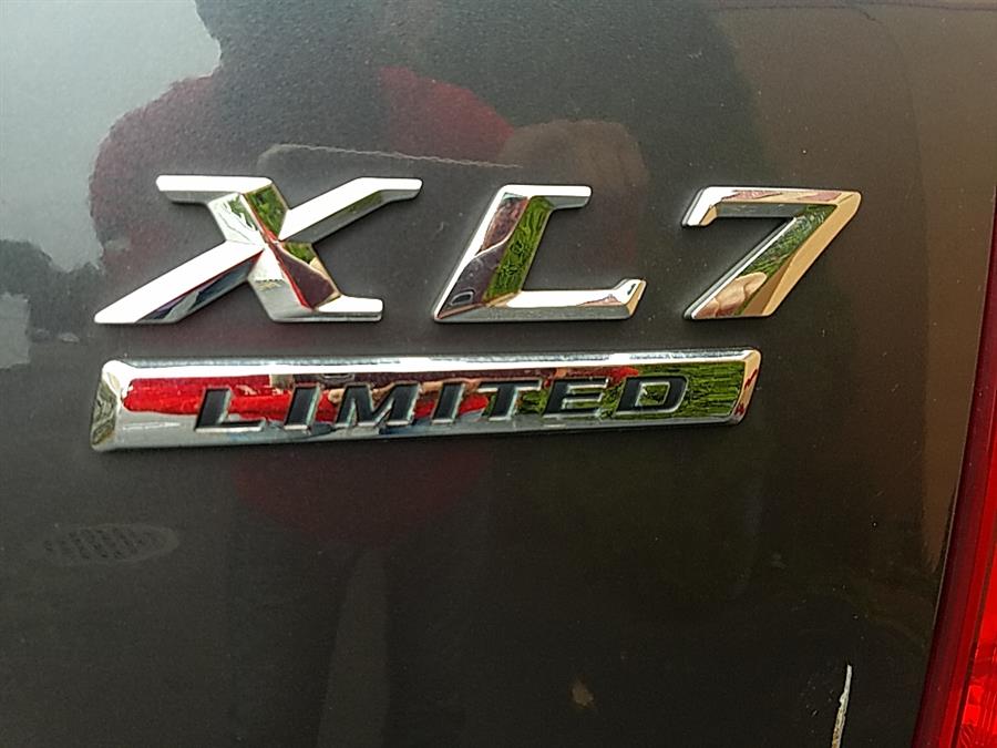 Used Suzuki XL7 AWD 4dr Limited w/3rd Row, Nav 2008 | Ultimate Auto Sales. Hicksville, New York Used Suzuki XL7 AWD 4dr Limited w/3rd Row, Nav 2008 | Ultimate Auto Sales. Hicksville, New York