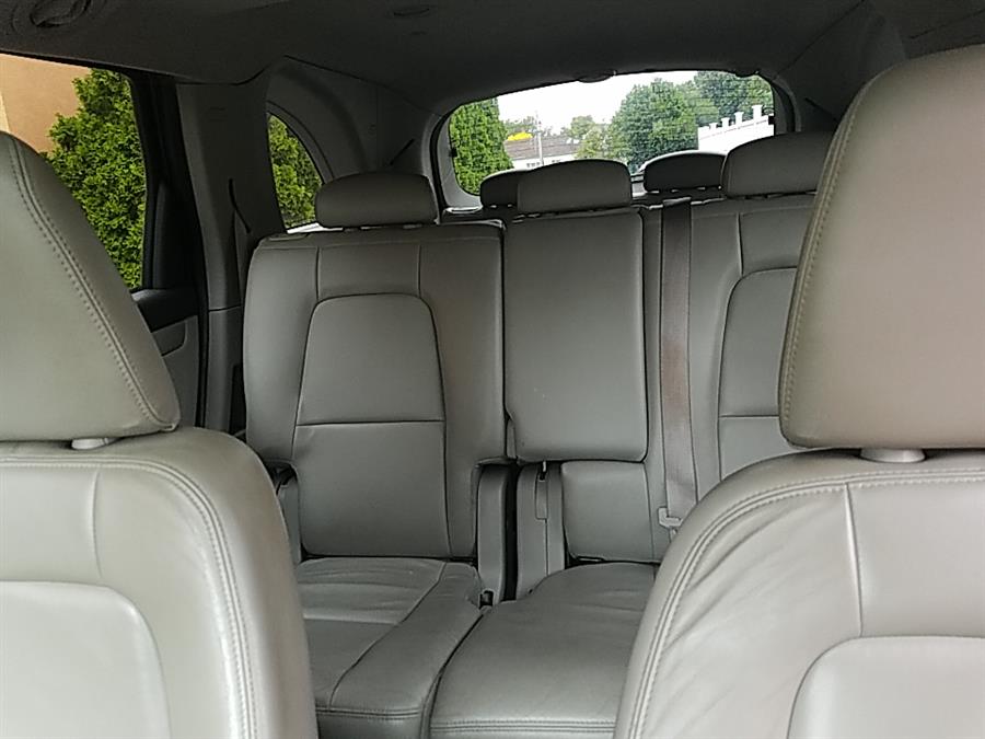 Used Suzuki XL7 AWD 4dr Limited w/3rd Row, Nav 2008 | Ultimate Auto Sales. Hicksville, New York Used Suzuki XL7 AWD 4dr Limited w/3rd Row, Nav 2008 | Ultimate Auto Sales. Hicksville, New York