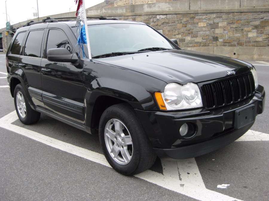 2006 Jeep Grand Cherokee Laredo w/Navigation, available for sale in Brooklyn, New York | NY Auto Auction. Brooklyn, New York
