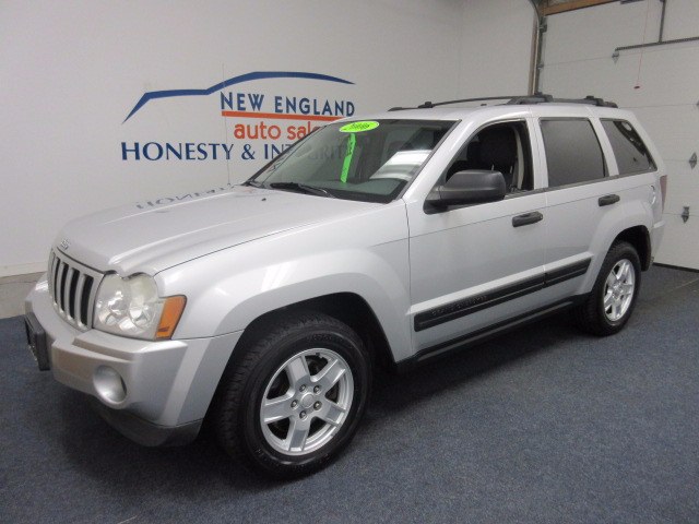 2006 Jeep Grand Cherokee 4dr Laredo 4WD, available for sale in Plainville, Connecticut | New England Auto Sales LLC. Plainville, Connecticut