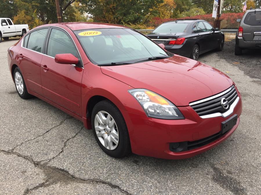 2009 Nissan Altima 4dr Sdn I4 CVT 2.5 S, available for sale in Methuen, Massachusetts | Danny's Auto Sales. Methuen, Massachusetts