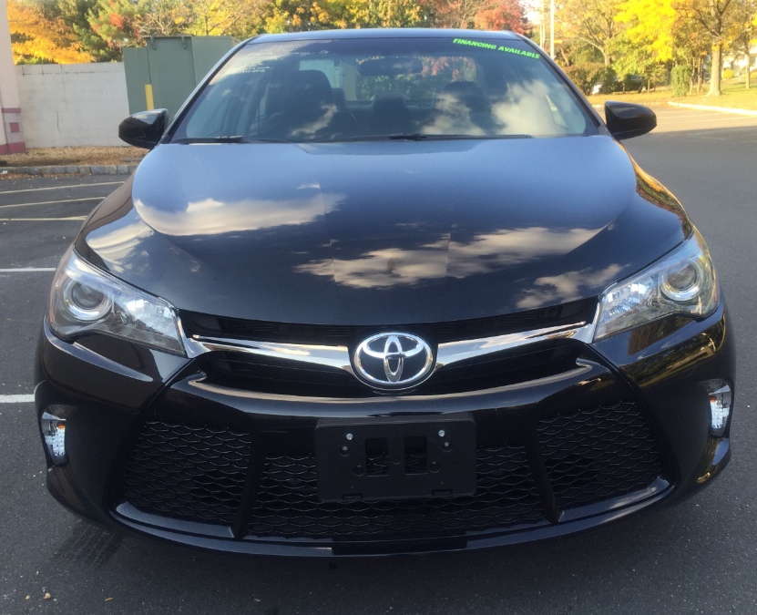 2015 Toyota Camry SE (NAVIGATION), available for sale in White Plains, New York | Island auto wholesale. White Plains, New York