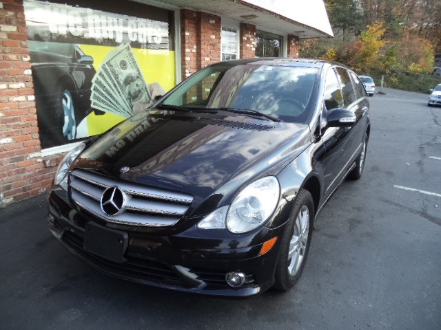 2008 Mercedes Benz R-Class 4dr 3.5L 4MATIC, available for sale in Naugatuck, Connecticut | Riverside Motorcars, LLC. Naugatuck, Connecticut