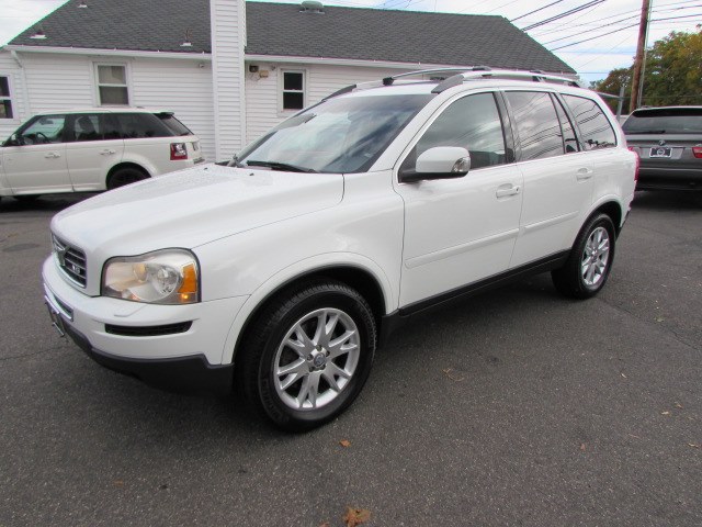 2007 Volvo XC90 AWD 4dr V8, available for sale in Milford, Connecticut | Chip's Auto Sales Inc. Milford, Connecticut
