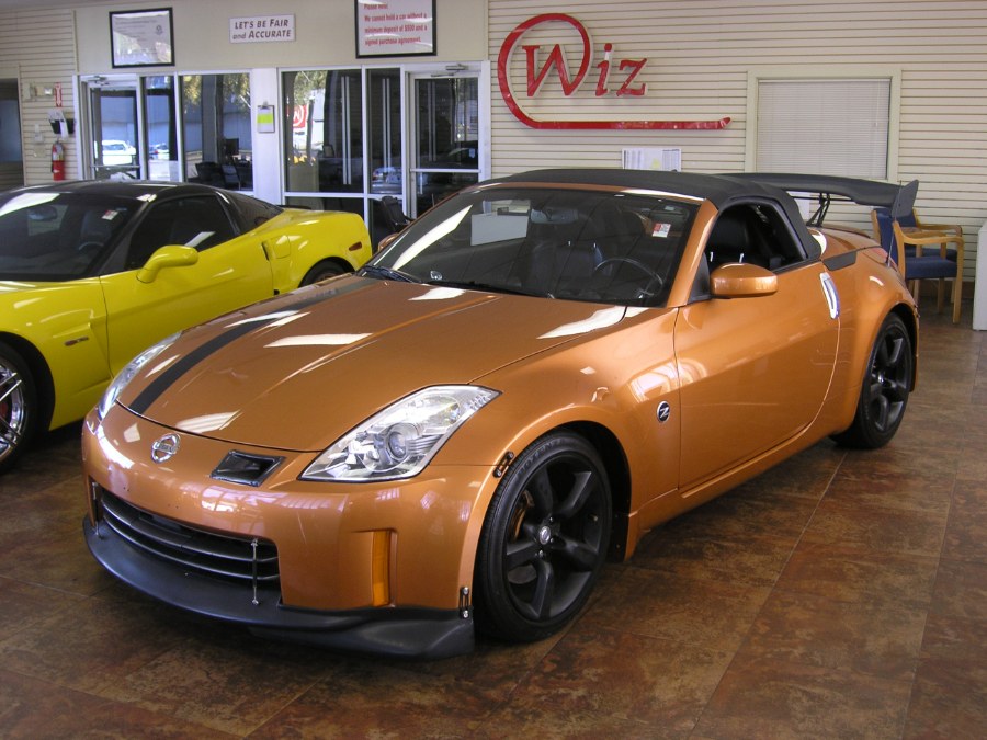 2006 Nissan 350Z 2dr Roadster Grand Touring Man, available for sale in Stratford, Connecticut | Wiz Leasing Inc. Stratford, Connecticut
