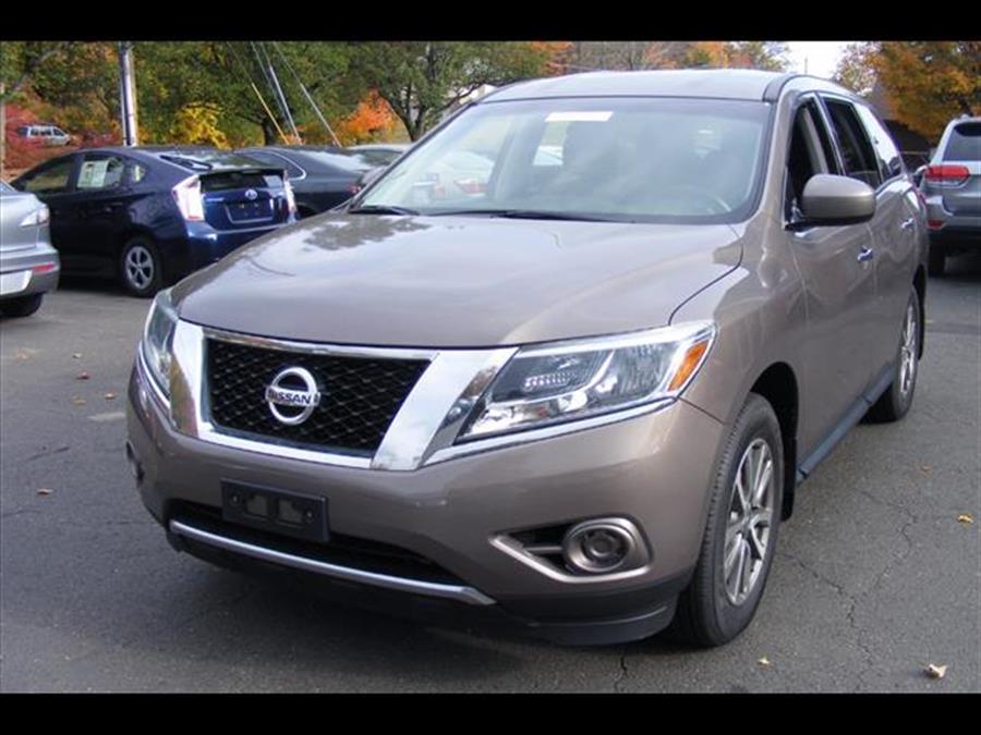 2013 Nissan Pathfinder S, available for sale in Canton, Connecticut | Canton Auto Exchange. Canton, Connecticut