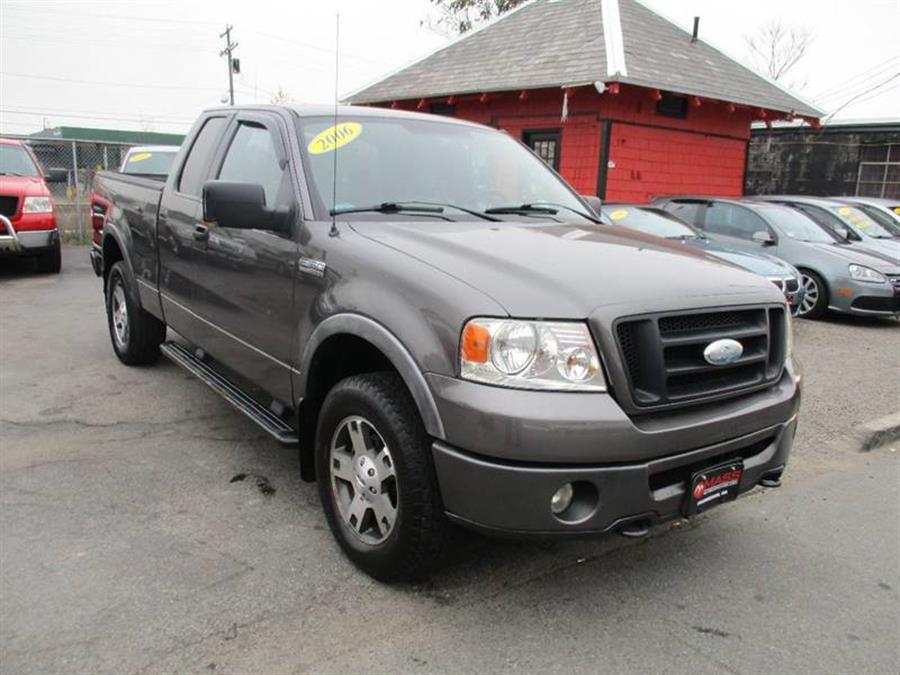 2006 Ford F-150 FX4 4dr SuperCab 4WD Styleside 6.5 ft. SB, available for sale in Framingham, Massachusetts | Mass Auto Exchange. Framingham, Massachusetts