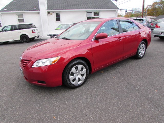 2007 Toyota Camry 4dr Sdn I4 Auto LE, available for sale in Milford, Connecticut | Chip's Auto Sales Inc. Milford, Connecticut