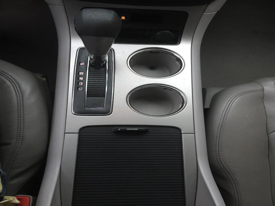 Used Saturn Outlook FWD 4dr XE 2008 | Ultimate Auto Sales. Hicksville, New York Used Saturn Outlook FWD 4dr XE 2008 | Ultimate Auto Sales. Hicksville, New York