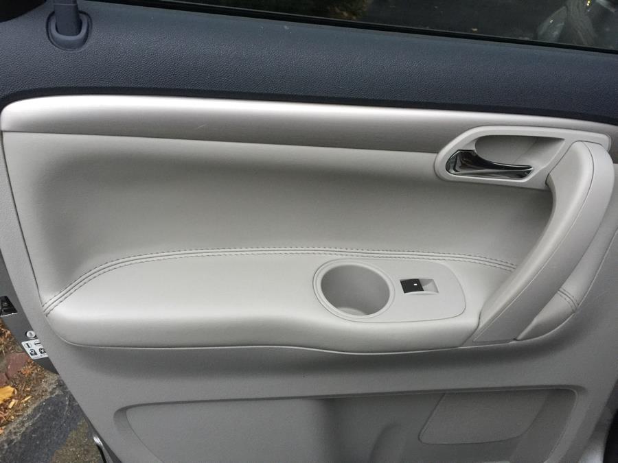 Used Saturn Outlook FWD 4dr XE 2008 | Ultimate Auto Sales. Hicksville, New York Used Saturn Outlook FWD 4dr XE 2008 | Ultimate Auto Sales. Hicksville, New York