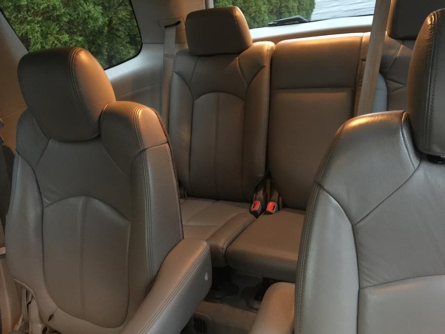 Used Saturn Outlook FWD 4dr XE 2008 | Ultimate Auto Sales. Hicksville, New York Used Saturn Outlook FWD 4dr XE 2008 | Ultimate Auto Sales. Hicksville, New York
