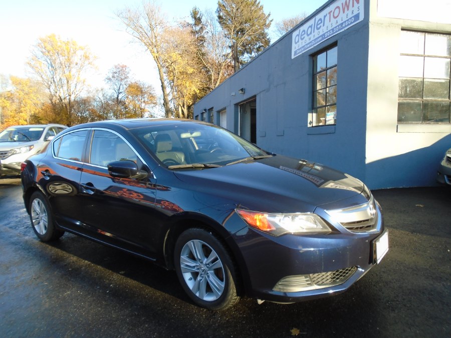 2013 Acura ILX 4dr Sdn 2.0L, available for sale in Milford, Connecticut | Dealertown Auto Wholesalers. Milford, Connecticut