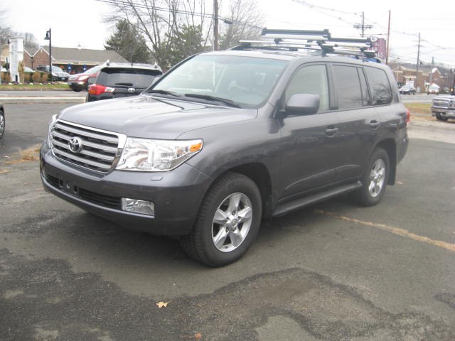 2011 Toyota Land Cruiser 4dr 4WD (Natl), available for sale in Ridgefield, Connecticut | Marty Motors Inc. Ridgefield, Connecticut
