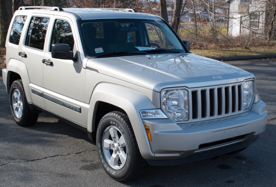 2009 Jeep Liberty 4WD 4dr Rocky Mountain, available for sale in Agawam, Massachusetts | Malkoon Motors. Agawam, Massachusetts