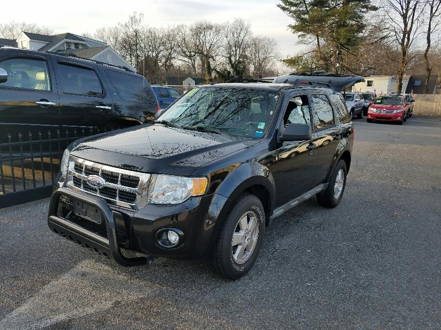 2011 Ford Escape 4WD 4dr XLT, available for sale in Huntington Station, New York | Huntington Auto Mall. Huntington Station, New York