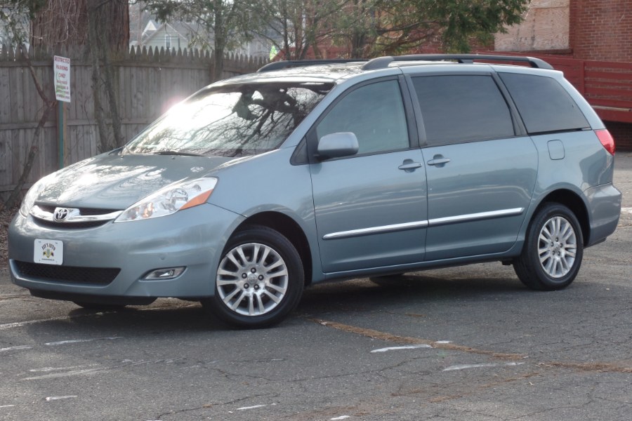 2009 Toyota Sienna 5dr 7-Pass Van XLE Ltd AWD (Na, available for sale in Manchester, Connecticut | Jay's Auto. Manchester, Connecticut