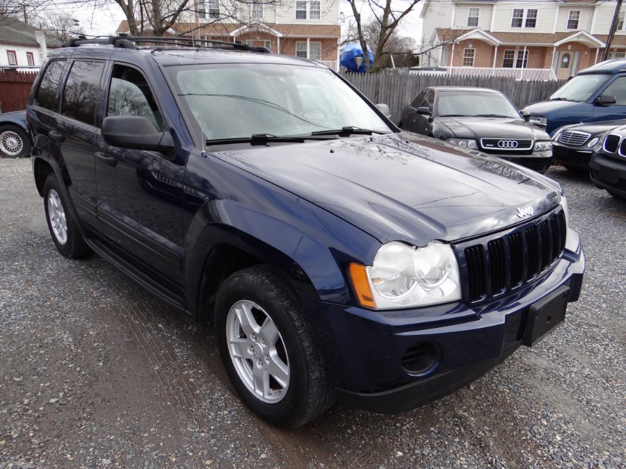 2005 Jeep Grand Cherokee 4dr Laredo 4WD, available for sale in West Babylon, New York | SGM Auto Sales. West Babylon, New York
