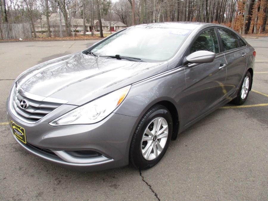 2012 Hyundai Sonata 4door fwd sedan, available for sale in South Windsor, Connecticut | Mike And Tony Auto Sales, Inc. South Windsor, Connecticut