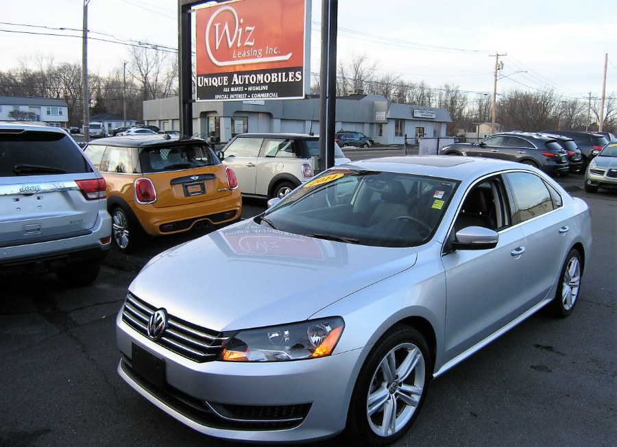 2014 Volkswagen Passat 4dr Sdn 1.8T Auto SE w/Sunroof, available for sale in Stratford, Connecticut | Wiz Leasing Inc. Stratford, Connecticut
