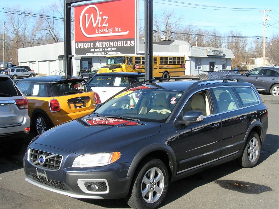 2010 Volvo XC70 4dr Wgn 3.2L w/Moonroof, available for sale in Stratford, Connecticut | Wiz Leasing Inc. Stratford, Connecticut
