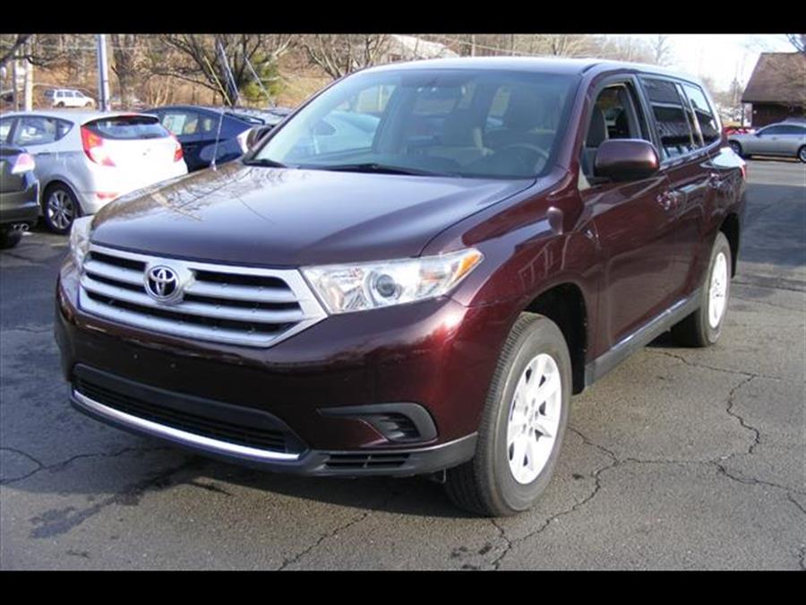 2011 Toyota Highlander Base, available for sale in Canton, Connecticut | Canton Auto Exchange. Canton, Connecticut
