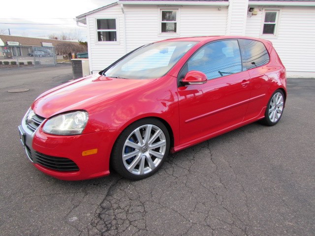 2008 Volkswagen R32 2dr HB *Ltd Avail*, available for sale in Milford, Connecticut | Chip's Auto Sales Inc. Milford, Connecticut